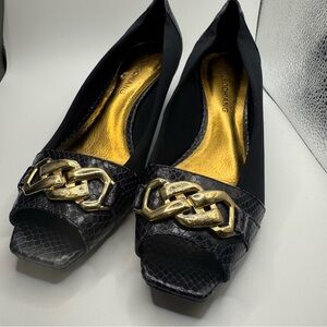 Arturo Chiang  Black and Gold Peep-Toe Women's Shoes Size 8